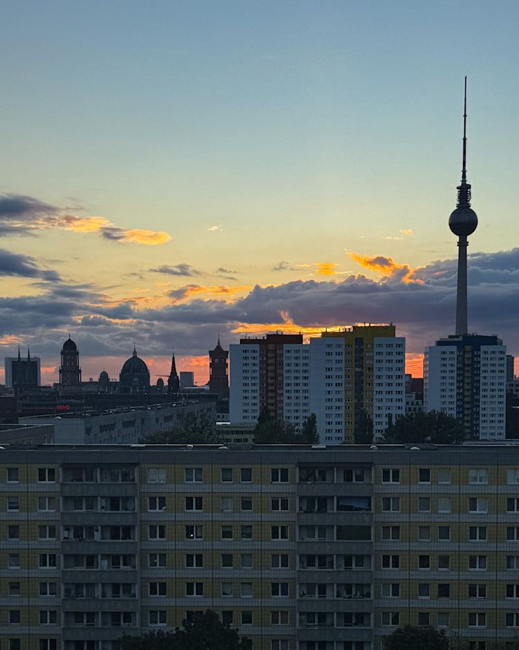 Urlaubsgrüße von Checkpoint-Leserin Martina Flemming aus Friedrichshain