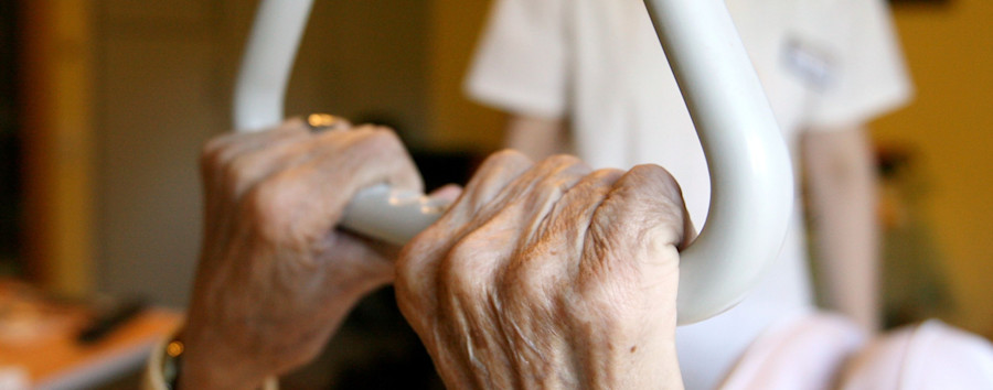 Berlin hofft auf neues Pflegegeld: Die Sozialleistung könnte in ganz Deutschland Millionen Menschen entlasten