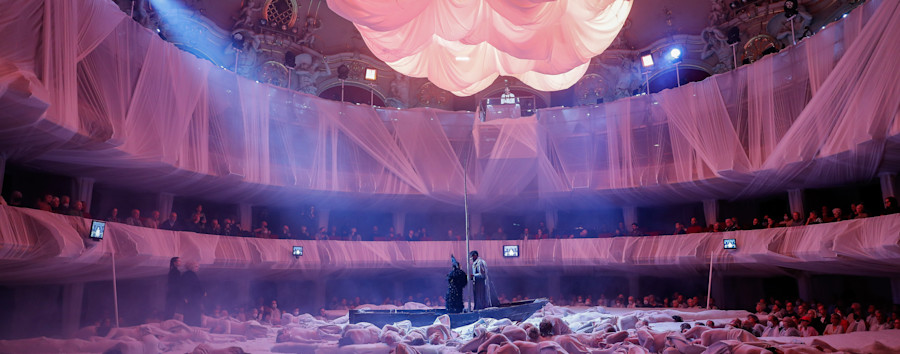 „Mehr als 600 laufende Meter Akten und Bücher“: Komische Oper sucht Umzugsfirmen für Umsiedlung ins Berliner Schillertheater