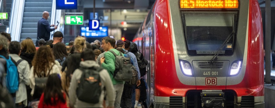 Fast 800.000 Kunden: Zahl der Berliner Deutschlandticket-Nutzer wächst rasant