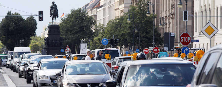 So werden die Fahrstreifen Unter den Linden neu verteilt