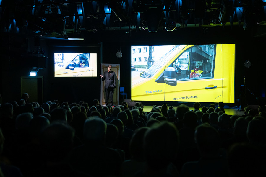 Tagesspiegel-Herausgeber Lorenz Maroldt präsentiert seine legendäre Kiekste-Show