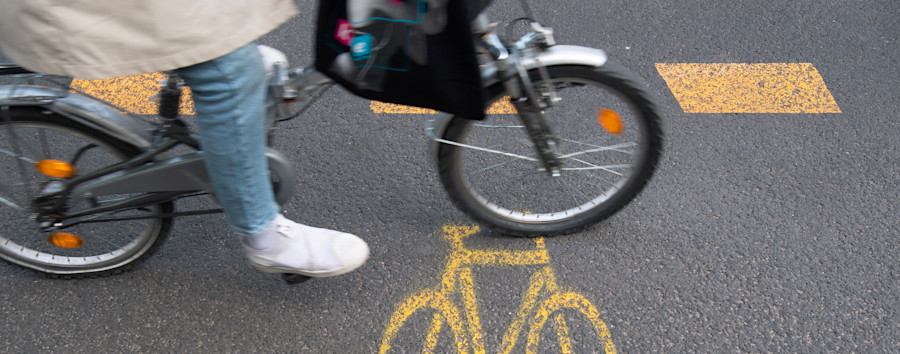 Wer soll die Pop-Up-Radwege in der Kantstraße nachmalen?