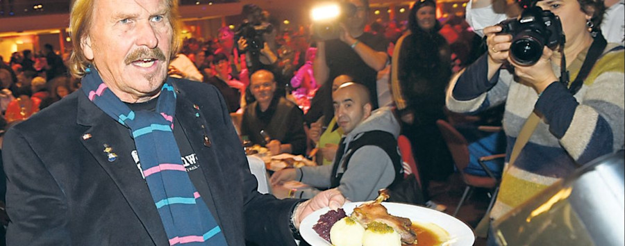 „Mit dem Caritas-Foodtruck durch Berlin“: Frank Zander plant wieder Weihnachtsfest für Obdachlose