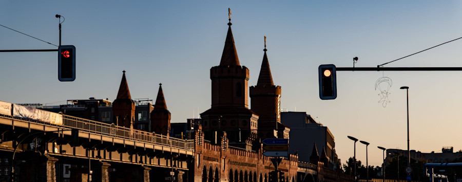 Oberbaumbrücke bleibt dunkel: Leser wollte spenden, Verwaltung muss dankend ablehnen
