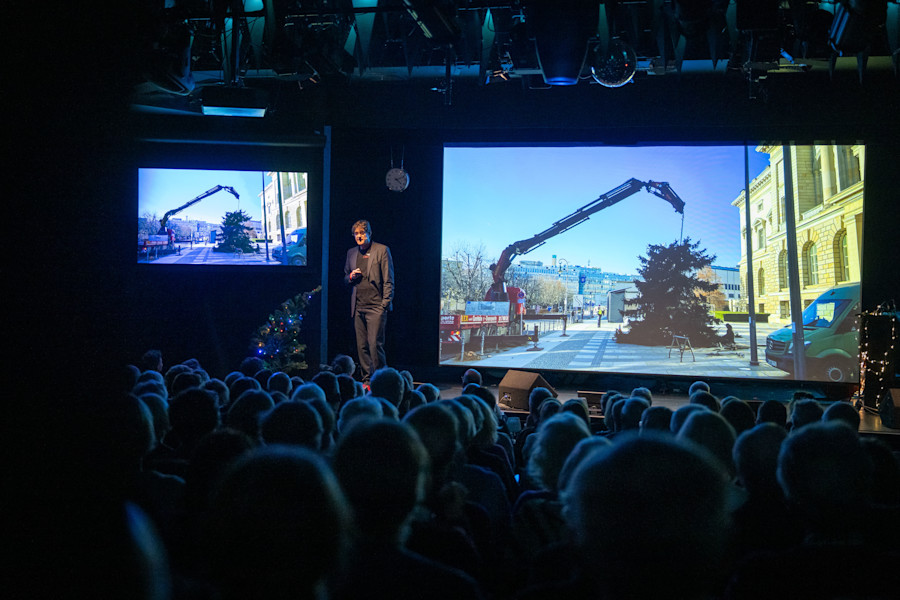 Herausgeber Lorenz Maroldt präsentiert seine berühmte Kiekste-Show