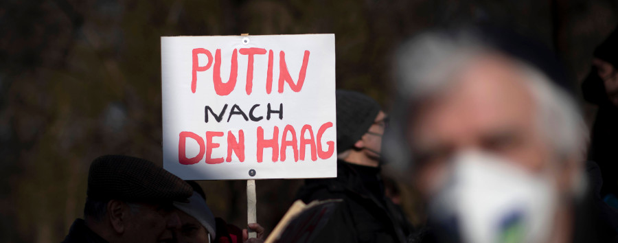 „Putin nach Den Haag gebeamt“: Eilmeldungen, die die Welt und Berlin jetzt bräuchten