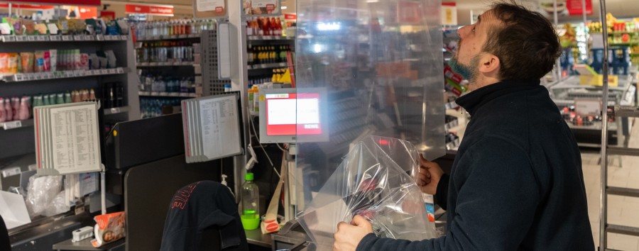 So schützen Berlins Supermärkte ihre Angestellten und Kunden