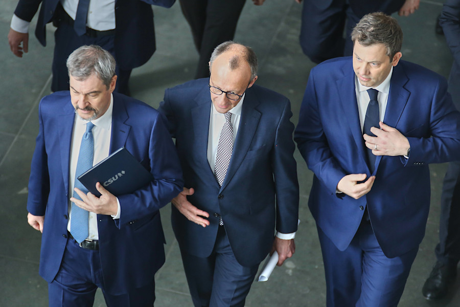 Im Gasometer zur Macht: Die zukünftigen Koalitionäre planen die Vertragsunterzeichnung