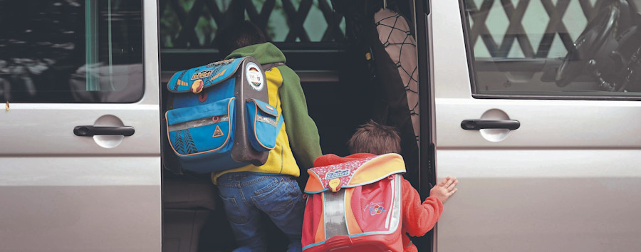 Straßen vor Berliner Schulen sind Donnerstag und Freitag zeitweise für Autos gesperrt