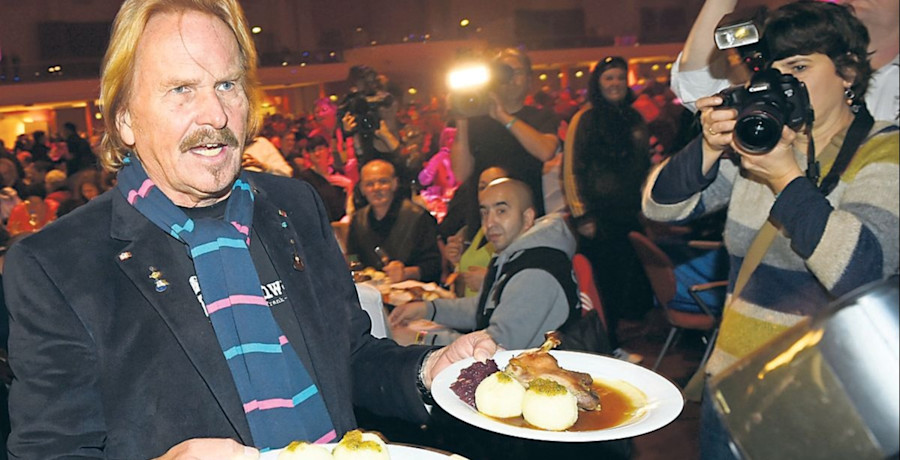 Sänger Frank Zander – „Berlin hat einen Schlag auf die Birne bekommen“ 