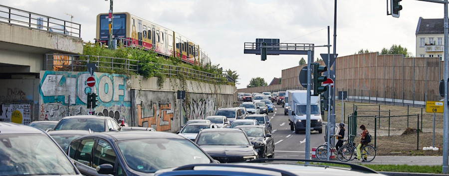 Unfälle nach A100-Eröffnung: Zwischen Treptower Park und Elsenbrücke in Berlin steigen die Unfallzahlen deutlich