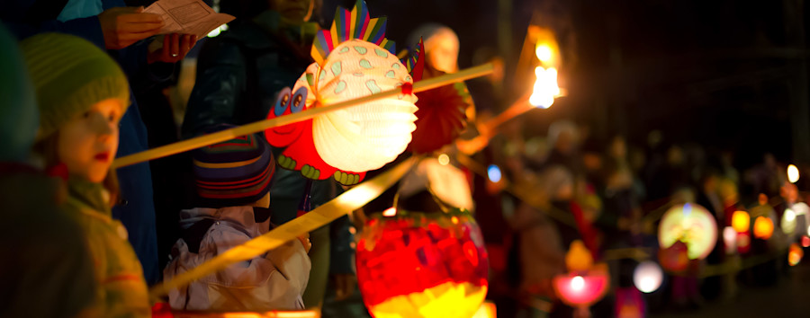 Geschichtsträchtiges Datum: Berliner Kitas planen Laternenumzüge ausgerechnet am 9. November