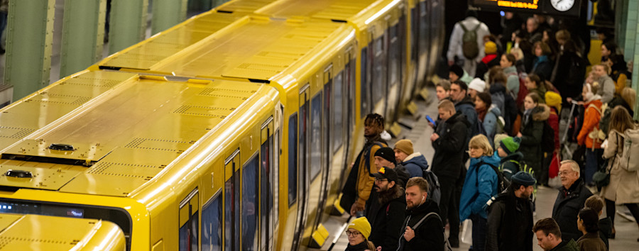 Guten Tag, die Fahrscheine bitte! 16 Millionen Fahrkartenkontrollen pro Jahr