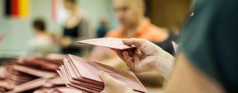 Testangebot statt Pflicht: So will Berlin Wahlhelfende vor Corona-Ansteckung schützen