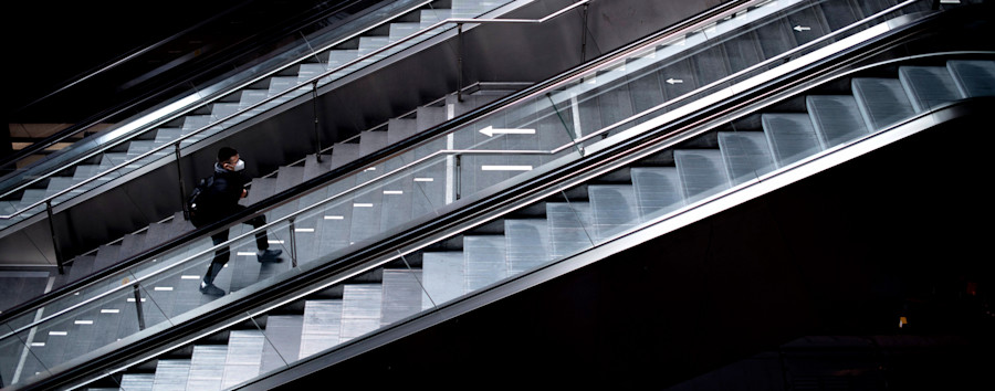 Was ist los mit den Rolltreppen am Bahnhof Möckernstraße?