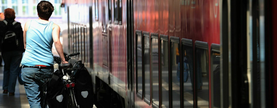 Überfüllte Regionalzüge: Bahn ruft zum Kundenkampf auf