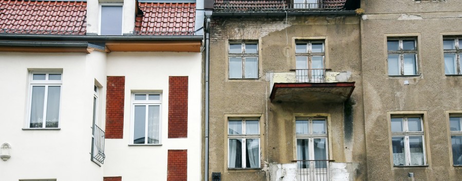 „Die Domina ging mit der Reitpeitsche in der Alditüte nach Hause“: Die verrückte Geschichte eines verfallenen Mietshauses in Berlin