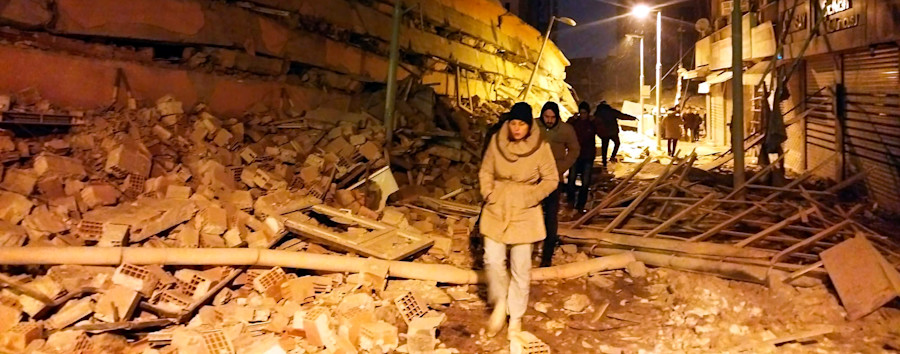 Berliner Abgeordnete spricht über das Erdbeben in der Türkei