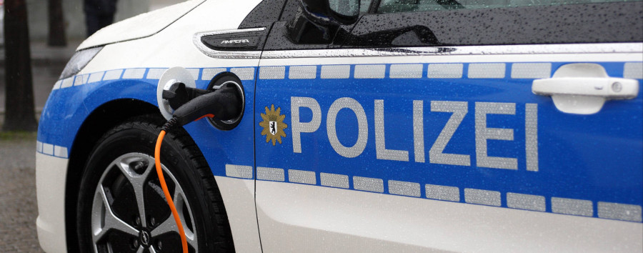  Mangelnde E-Mobilität bei Berliner Behörden: Nur wenige Elektro-Fahrzeuge und Ladesäulen bei Polizei und Feuerwehr