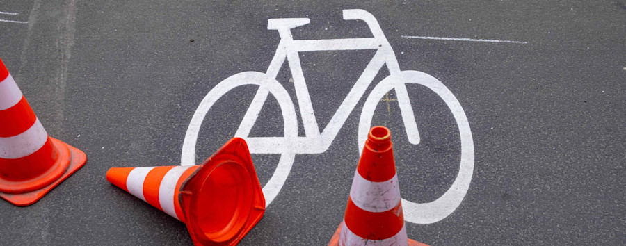 Fahrradfreundliches Fräsen: 1,2 Kilometer Kopfsteinpflaster in Berliner Bezirken abgeschliffen