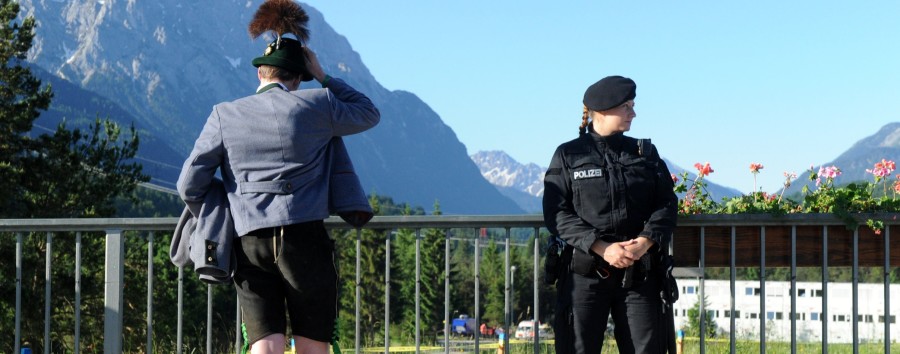 870 Berliner Polizisten helfen beim G7-Gipfel aus