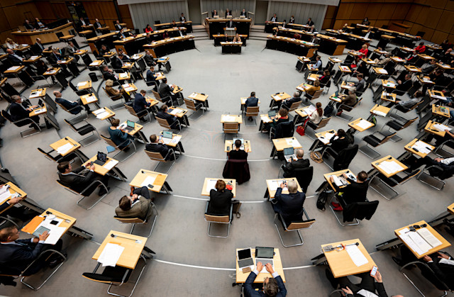 Abgeordnetenhaus soll stärker an Diskussion neuer Corona-Verordnungen beteiligt werden