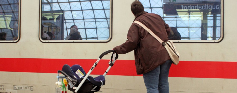 Gepäckchaos kann nicht nur der BER: Wie ein Kinderwagen in Berlin allein aus dem Zug ausstieg
