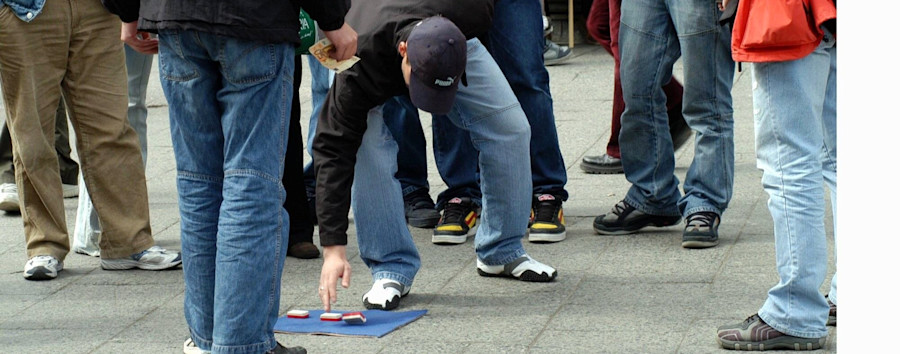 Hütchenspieler in Berlin: Polizei beobachtet drei aktive Gruppen