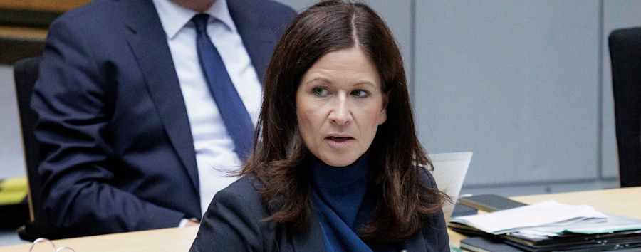 Konter im Abgeordnetenhaus: Schulsenatorin will keine Hausaufgaben machen