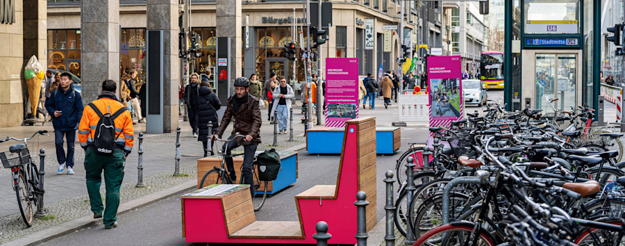 Fußgängerzonen in Paris kein Vorbild: Berliner Verkehrsverwaltung will Straßen nicht „wahllos sperren“