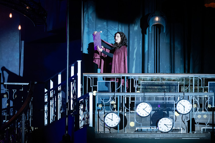 Der Herold trägt neue Anfragen vor