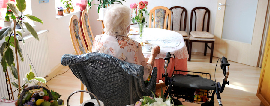 Impfabsurditäten: Der Unterschied zwischen Pflegeheimen und Pflege-WGs