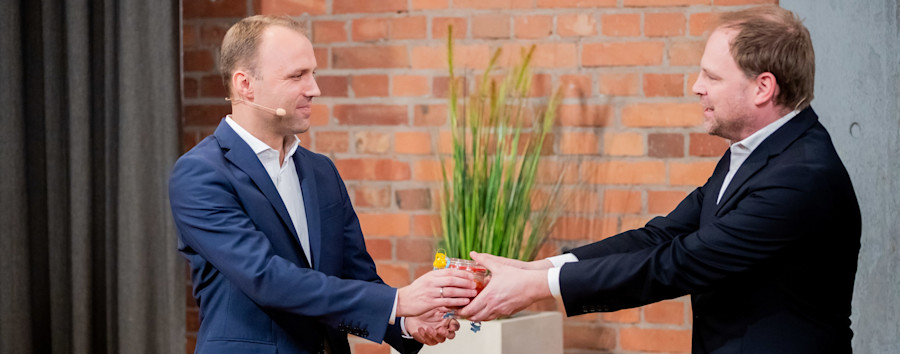 Machtkampf bei den Liberalen: Kampfkandidatur in der FDP um den Spitzenplatz