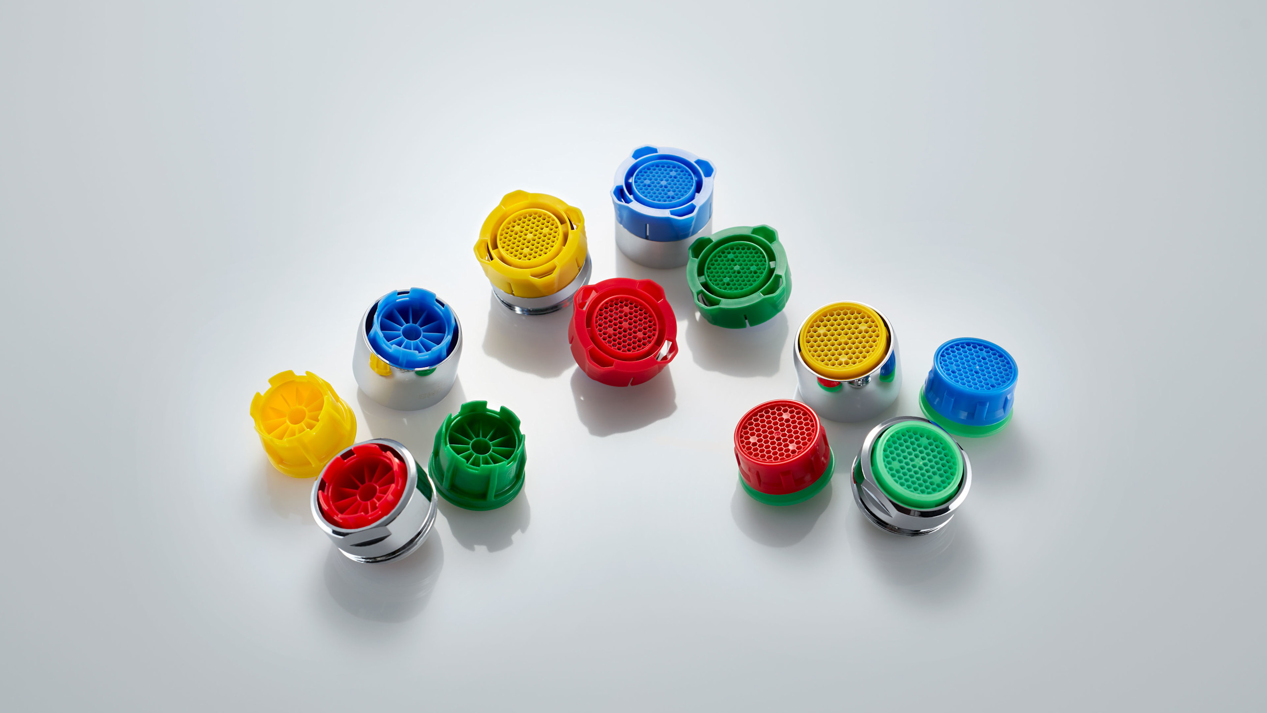 Faucet aerator colorcoding system for hygiene applications