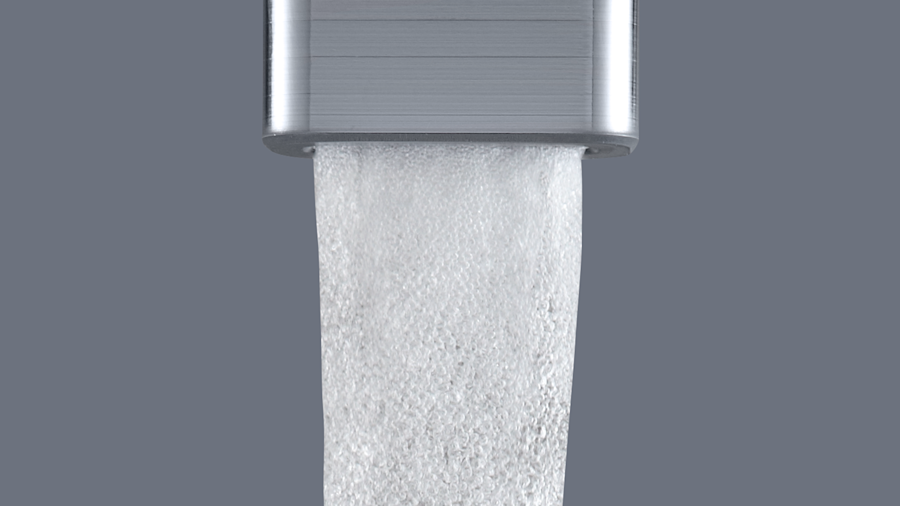 Rectangular faucet aerators