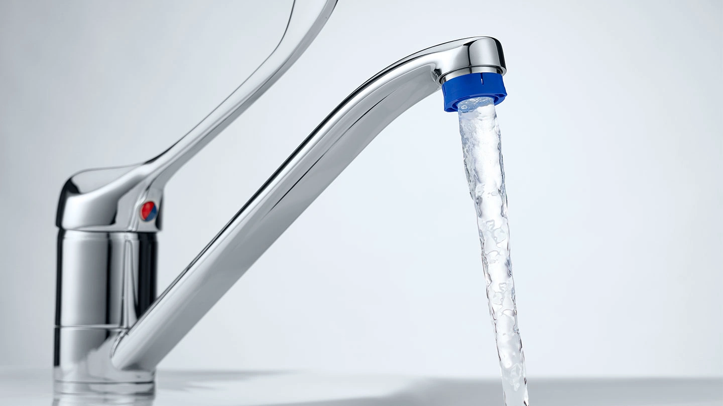 CLINIC Snap blue insert in faucet