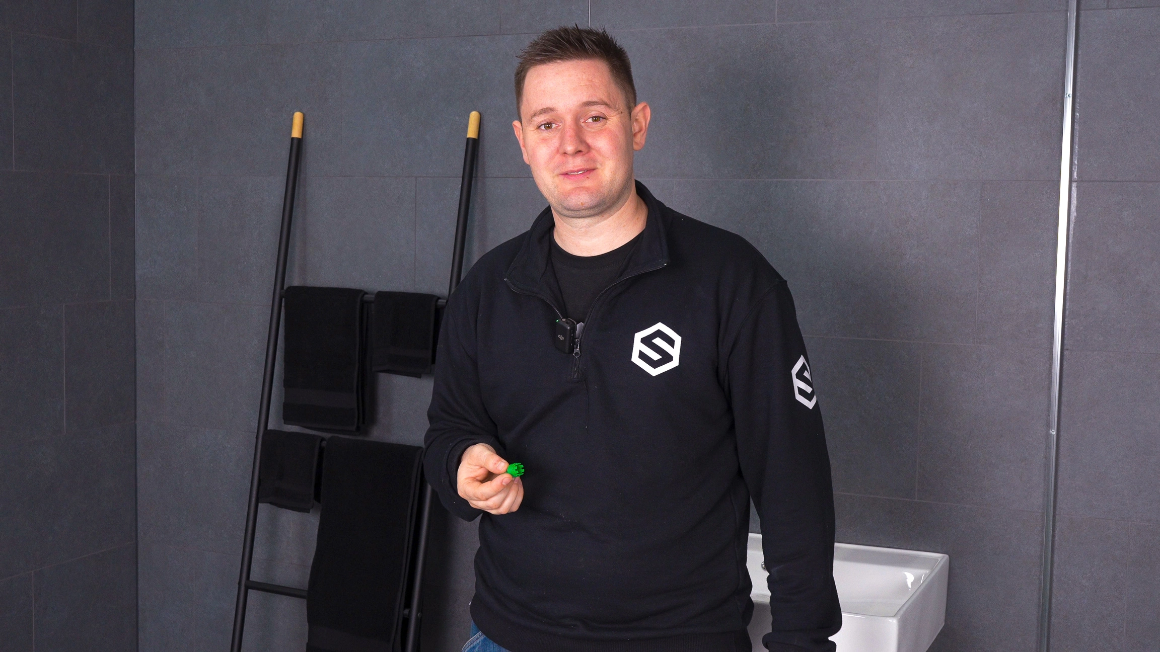 Tim hat’s getestet: So easy funktioniert der EZY Key Montageschlüssel