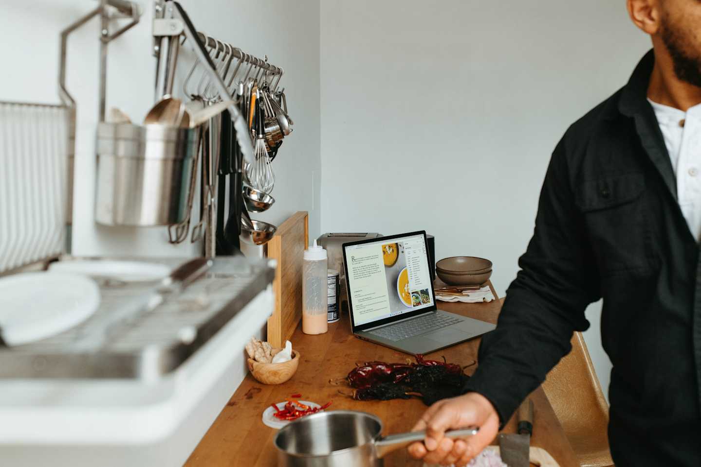 Our Guide to Bootstrapping Your Business in 2025