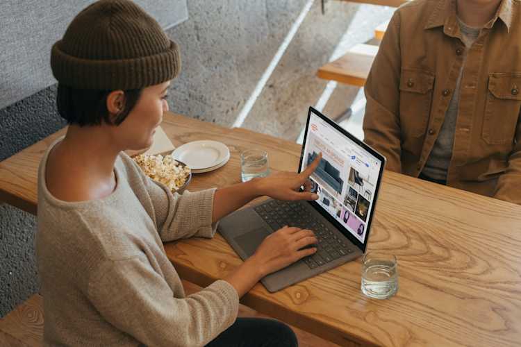13 Proven Methods to Facebook Group Monetization (NEW for 2025)