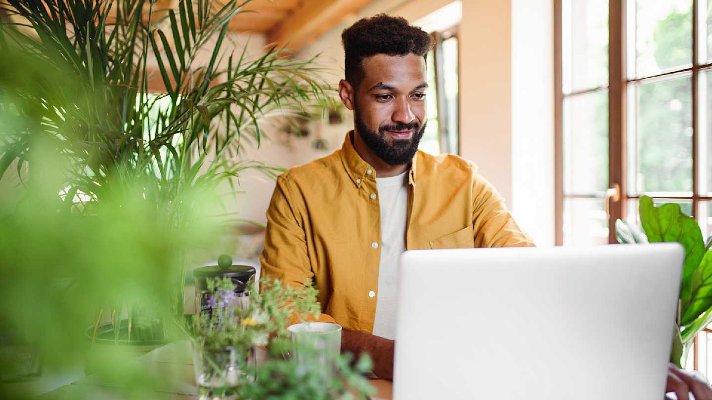 7 Best Whop Alternatives for Earning Online (2025 RANKINGS)