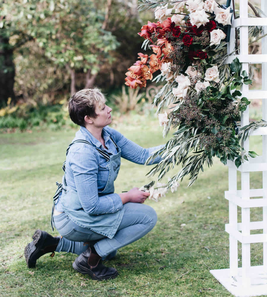 How a floral designer launched her own $18,000 floral business school