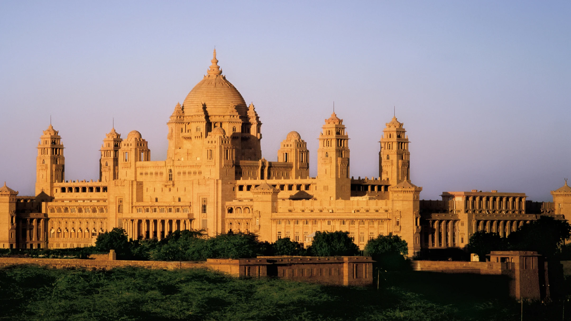 Taj homepage property
