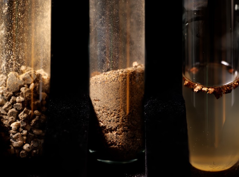 温泉成分を濃縮した、輸送・保存可能な“温泉のエスプレッソ”