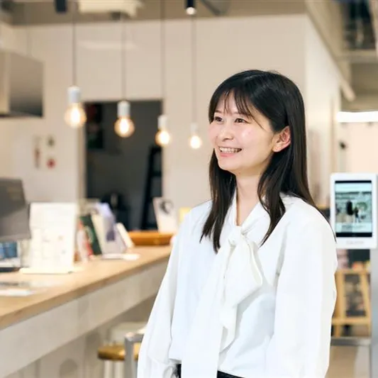 小貫 絢子