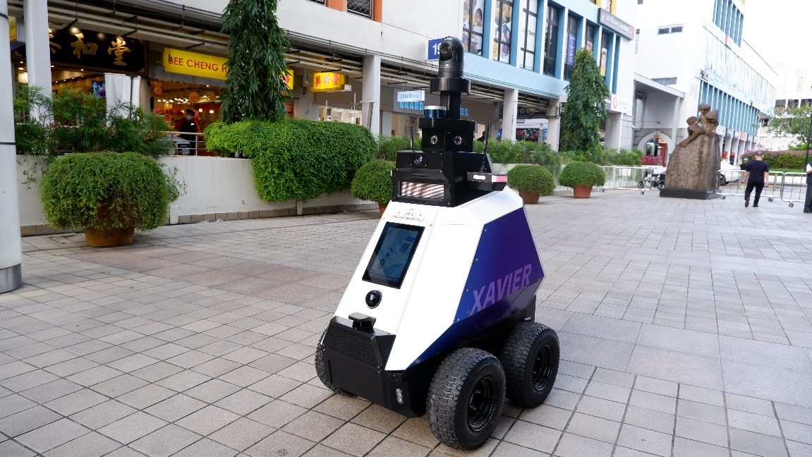 シンガポールでパトロールロボット「Xavier（ザビエル）」の試験運用開始─公衆マナーや密な集まりを監視