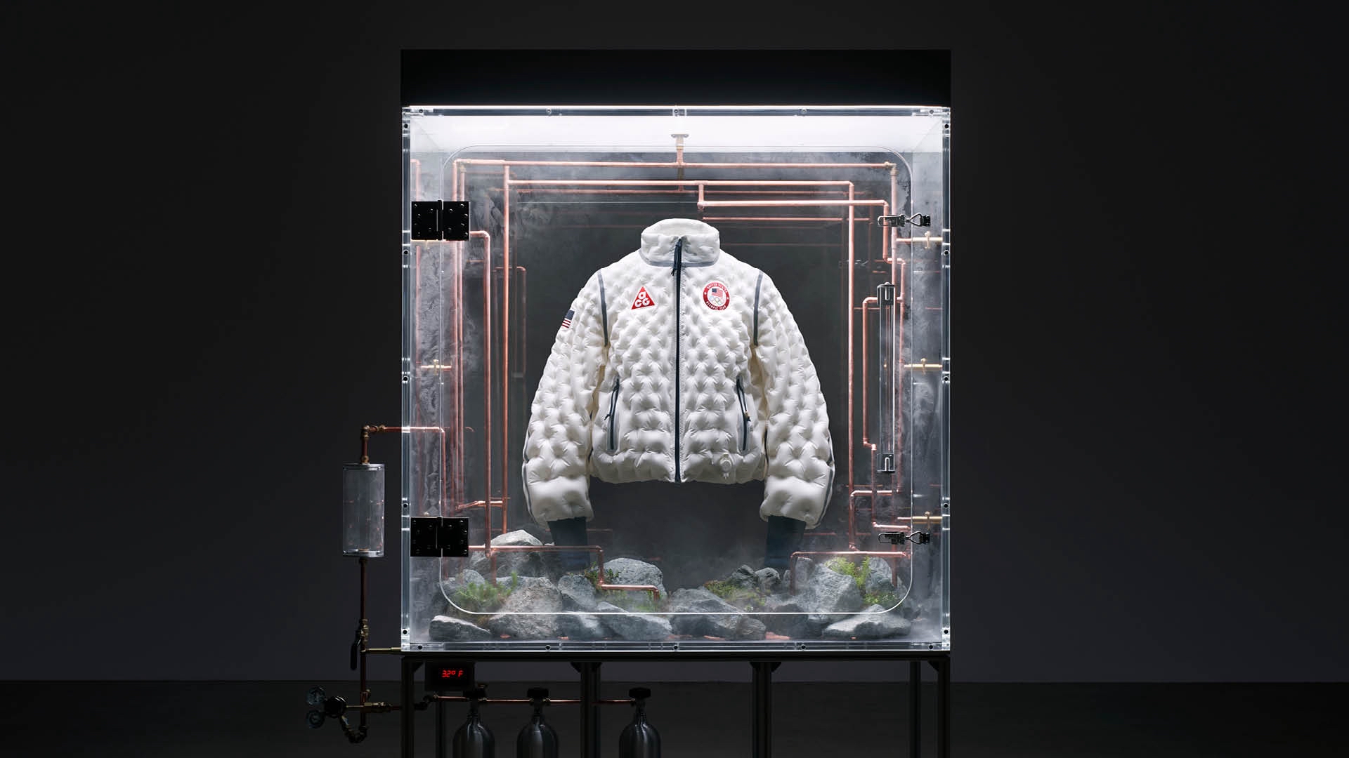 Nike、“空気で暖かさ調整”する革新的ジャケットを発表―米代表チームがミラノ大会で着用へ