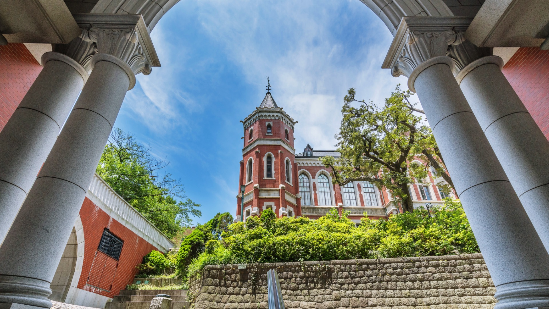 慶應義塾大学の研究グループ、声帯を失った人が過去の自分の声でスムーズに会話ができるアルゴリズムを開発