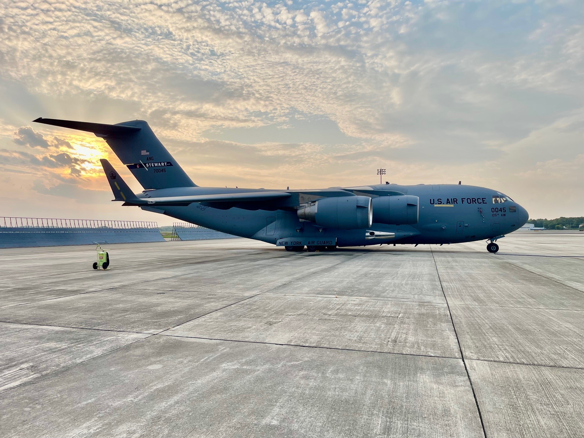 アメリカ空軍、輸送機に3Dプリントのマイクロベーンを取り付け燃料消費を1,400万ドル以上節約可能に