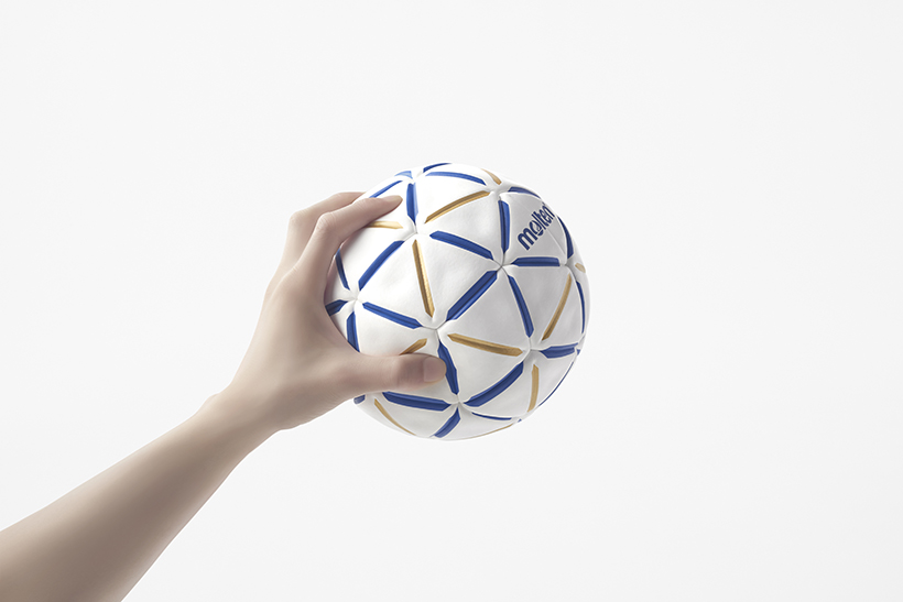 ​​nendoが国際ハンドボール連盟の公認球「d60」をデザイン、吸着力の高い60個の三角形で構成したパネル構造